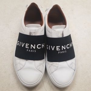 Givenchy logo sneakers